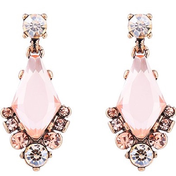 . Jewelry - 🎉HP x4🎉Pink Crystal Chandelier Drop Earrings